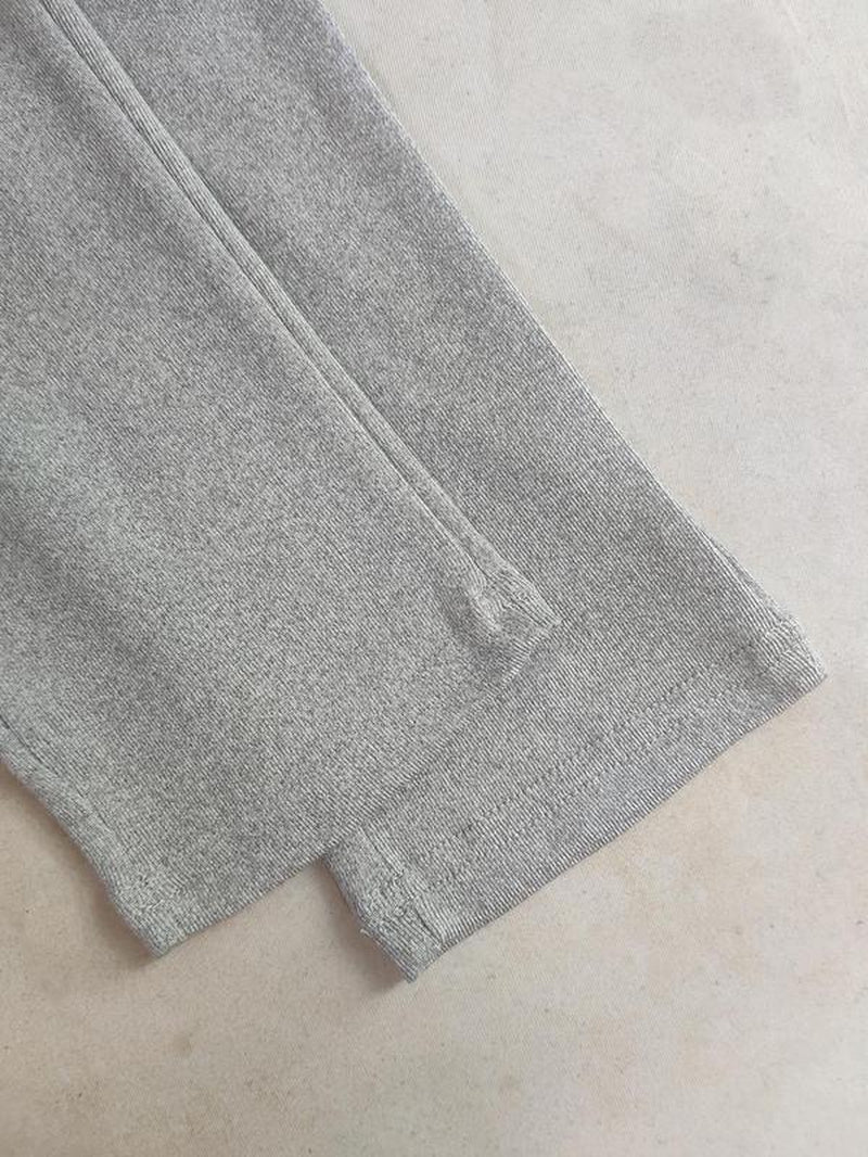 Get Summer Ready with Our Chic Sleeveless Zipper Jumpsuit! Perfect for Casual Days! 🌞👗 #Fashion #SummerStyle