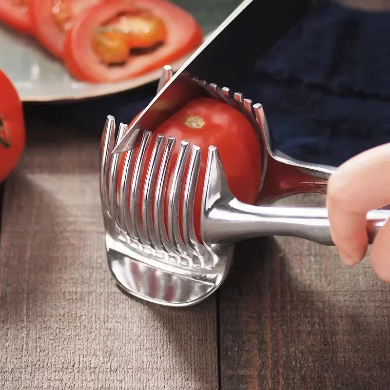 Slice it right! 🍊🍅 The ultimate stainless steel handheld slicer for oranges, lemons, tomatoes, and onions! #KitchenGadgets #FoodieEssentials