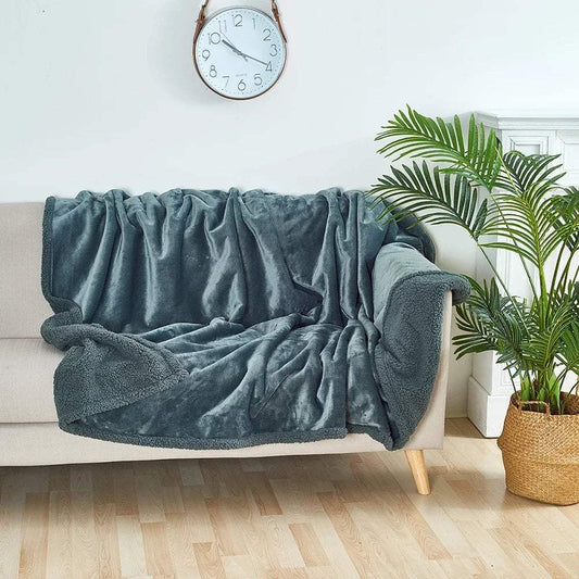 Wrap Yourself in Luxury: Shaggy Waterproof Blanket for Winter Warmth & Romance - Hardonia